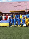 До Дня Державності України легенди футболу зіграли з військовослужбовцями