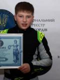 Юний спортсмен зі Сніжного став наймолодшим чемпіоном України з автокросу серед дорослих
