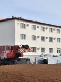 У ході будівництва велокомплексу в Лимані завершують спорудження триповерхового гуртожитку