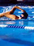 У Маріуполі діти соціально незахищених категорій змагалися в плаванні