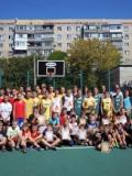 До Дня фізичної культури і спорту в Краматорську відбулися змагання зі стрітболу