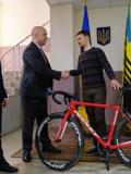Паралімпієць Донеччини Єгор Дементьєв готуватиметься до Токіо на новому велосипеді
